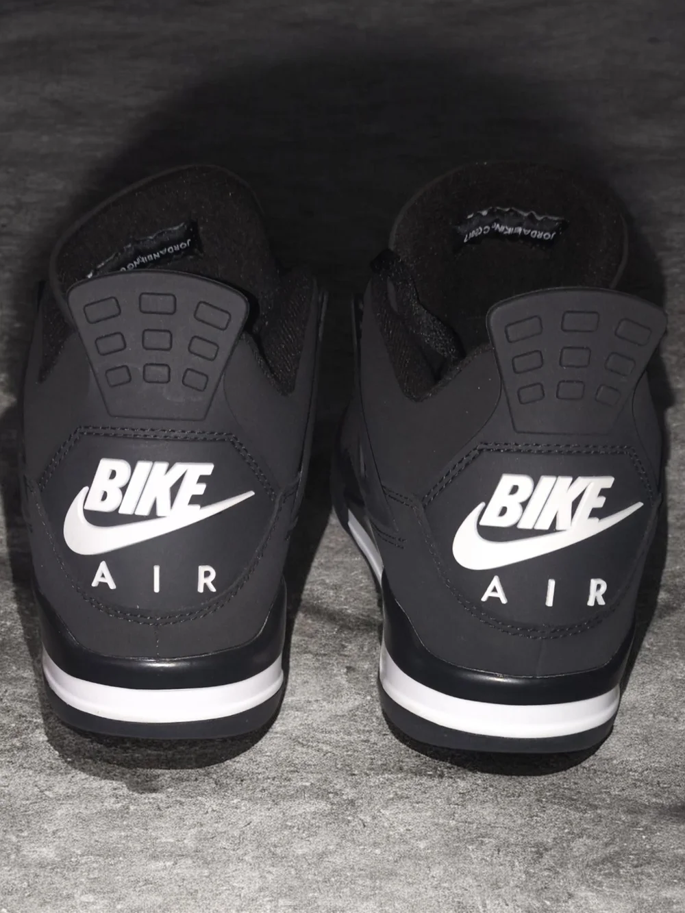 Men's Black Athletic Sneakers with Subtle Pink Accents